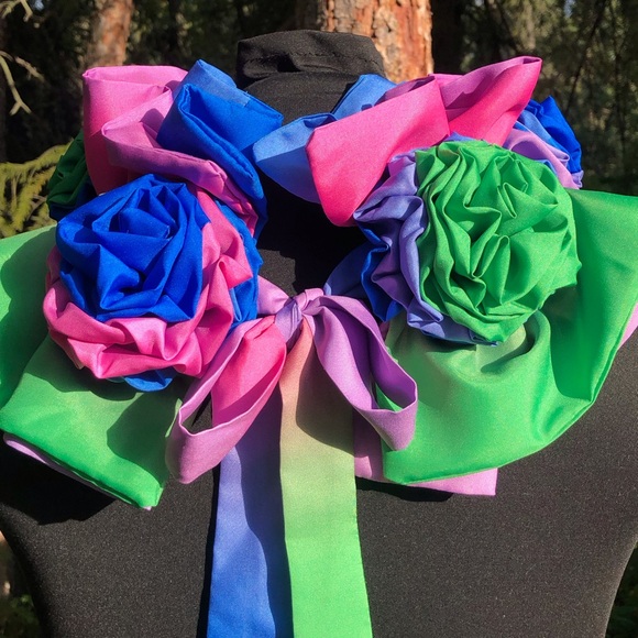 Colorful Ombré Double Layer Ruffle Circus Clown Ruff Tie Closure Large Flowers - Picture 8 of 11